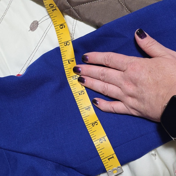 Jones of NY royal blue pants suit black lapels - Picture 14 of 14